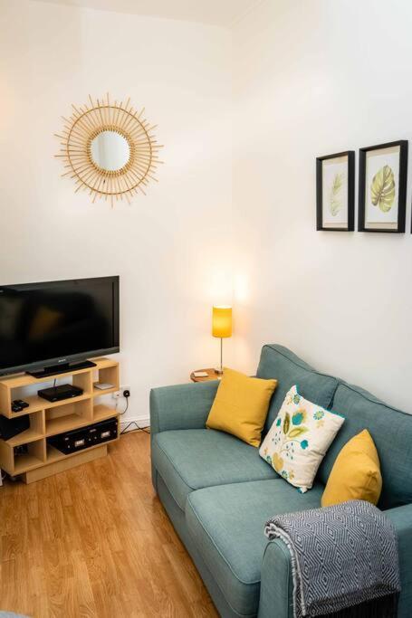 Апартаменты Charming 1-Bed Southside Flat In Great Location Глазго Экстерьер фото